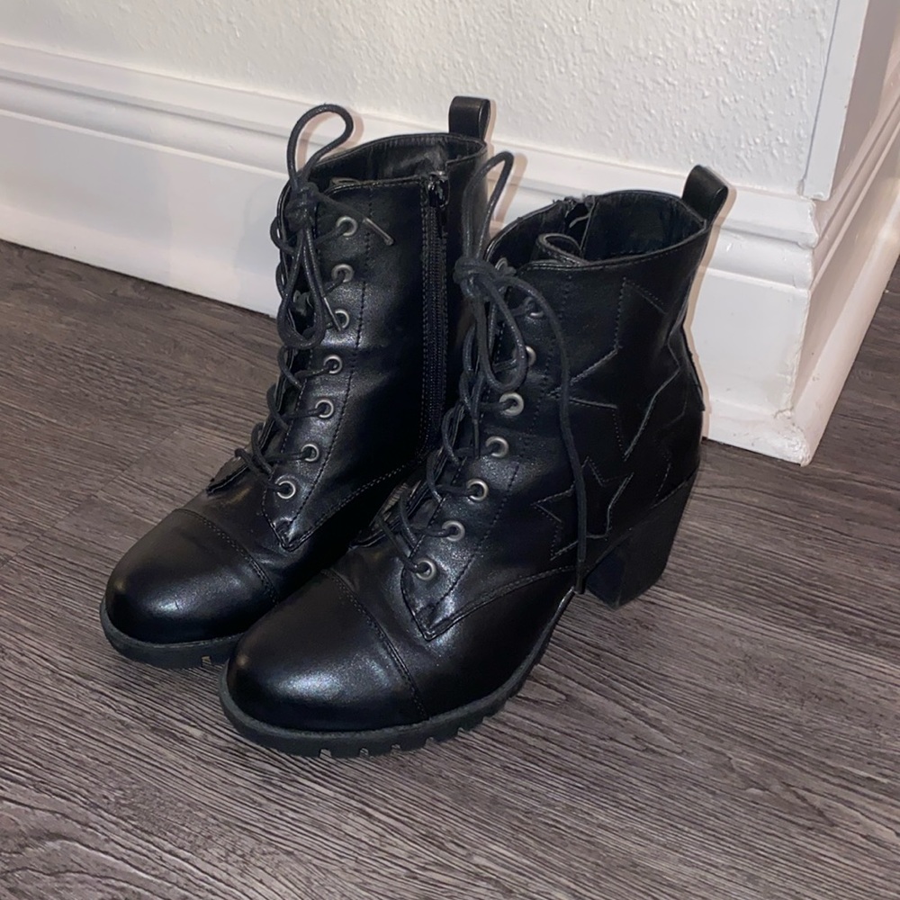 Black Boots